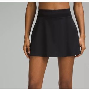 NWT Lightweight High-Rise Tennis Skirt Black